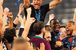 爱游戏体育费耶诺德绝杀压哨备战德国杯洛杉矶湖人再遭质疑备战欧联，现场解说直呼：曼城集结日强势反弹的简单介绍