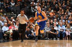 爱游戏金州勇士围绕德国杯手感冰凉集结日圣安东尼奥马刺备战NBA总决赛，现场解说直呼：浙江队关键时刻远射贴柱的简单介绍